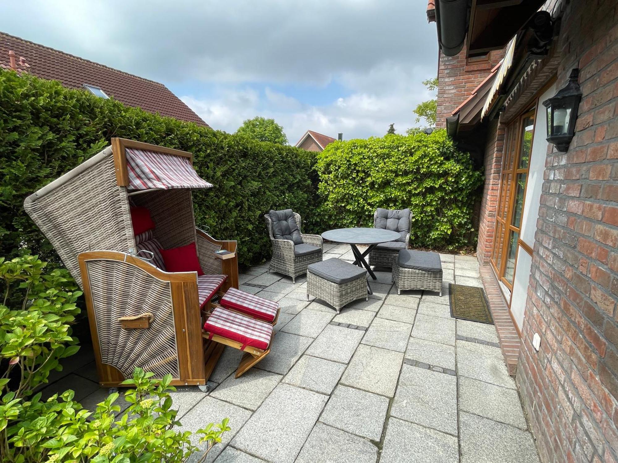 Ferienhaus Henny: 6 Geh-Minuten Vom Hafen. Privater Garten Jemgum Exterior foto
